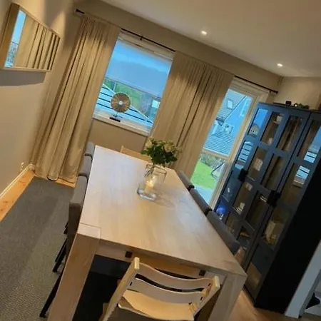 15 Mins From Center, Familyhome 别墅 卑爾根
